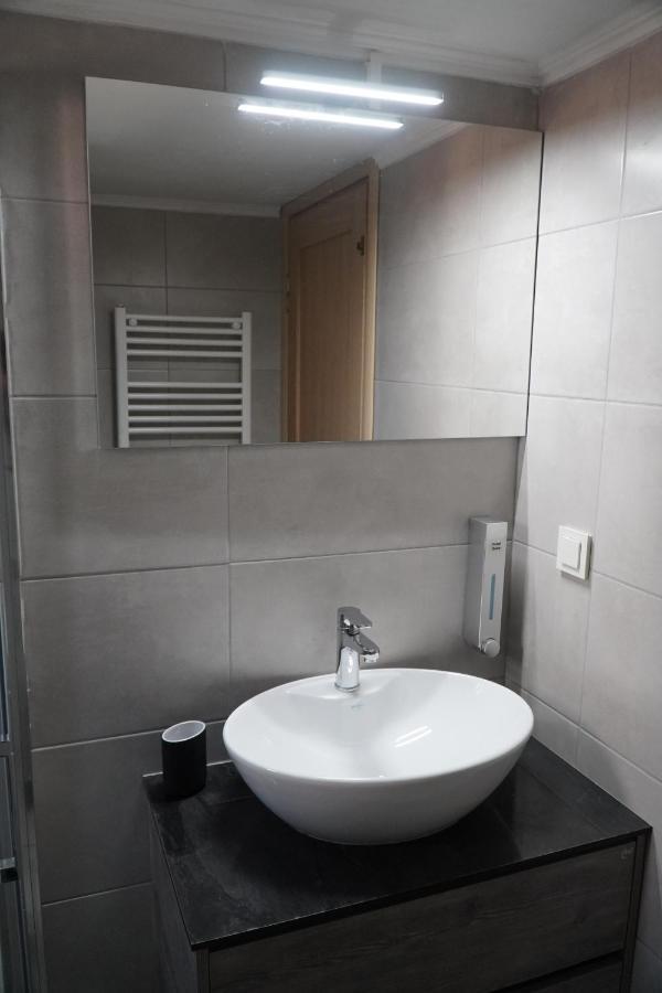 Modern Apartment In Οld Τown Thessaloniki Exterior foto